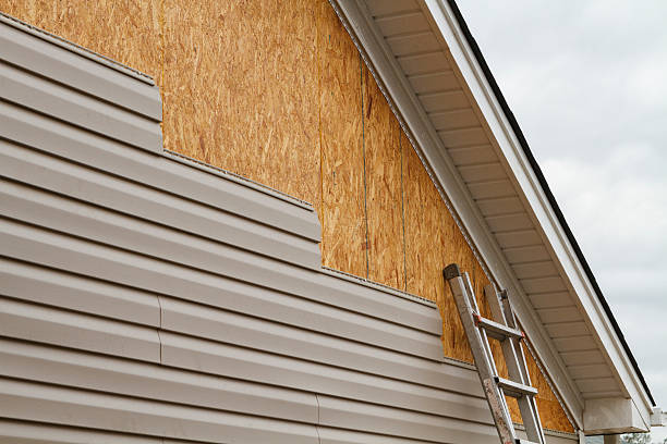 24/7 Emergency Vinyl Siding experts in Luxor, PA